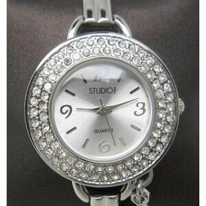 Women Studio Quartz Crystals‎ Analog 32mm Dial Watch (C884)